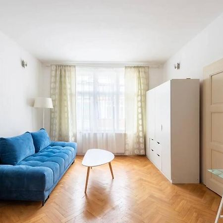 2 Bedrooms Apt Near Wenceslas Sq Prague Extérieur photo